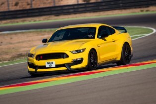 Eight Ford Performance Models + Eight Ford GT Race Driver...