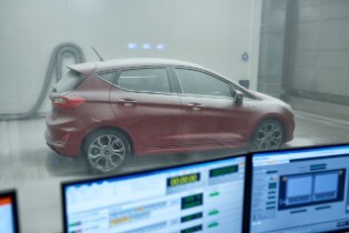 Snow in July or a Christmas Heat Wave? New Ford ‘Weather ...